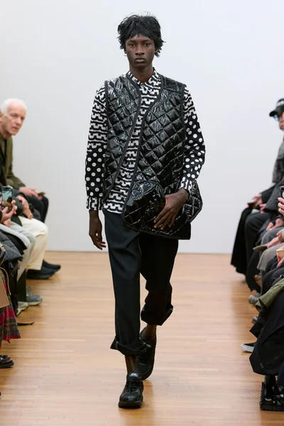 Look 14